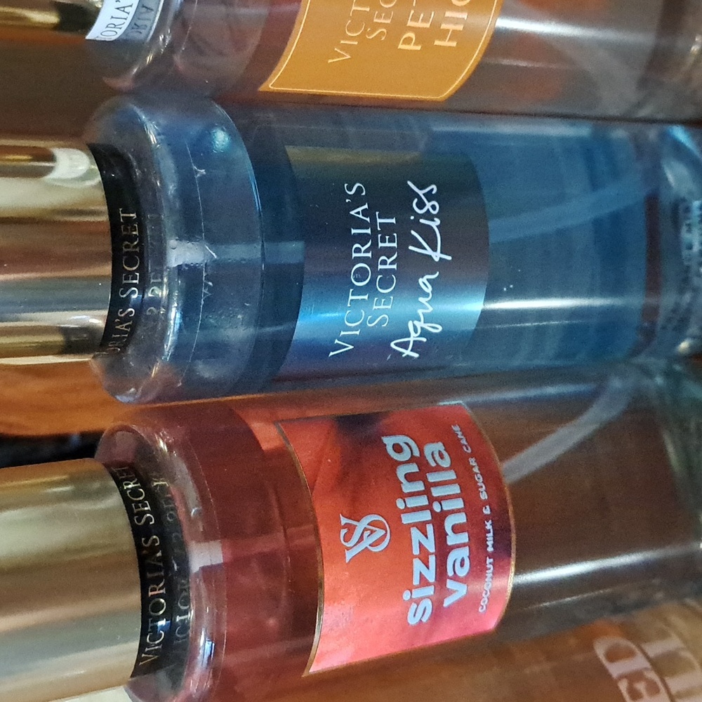 Victoria's Secret Bath & Body Mist Collection - Gold, Brown, Blue, Orange - Picture 4 of 5